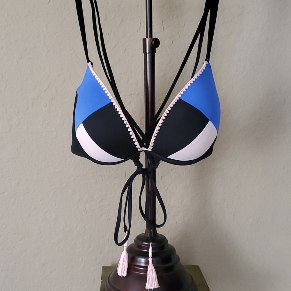 Shade and Shore 36C swim top